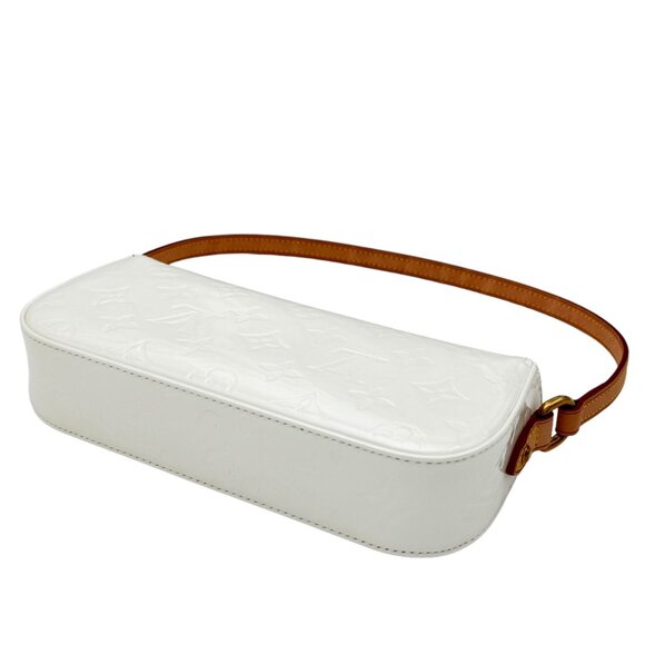 Authentic Louis Vuitton Perle Monogram Vernis Malibu Street Clutch Bag - Picture 7 of 16